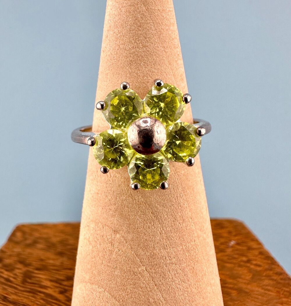 Vintage Sterling Silver Ring Flower Design Green CZ Stones Size 7.75 Signed RJ